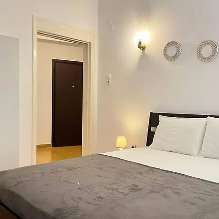 Apartment Pame - Ideal For 4 In Pagrati Athens