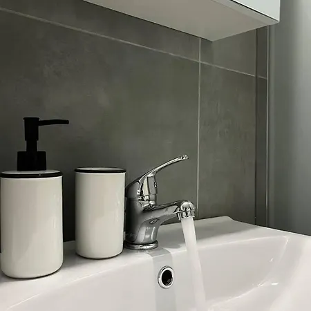Pame - Ideal For 4 In Pagrati Apartment Athens