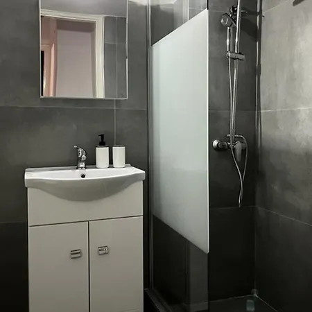 Pame - Ideal For 4 In Pagrati Apartment Athens